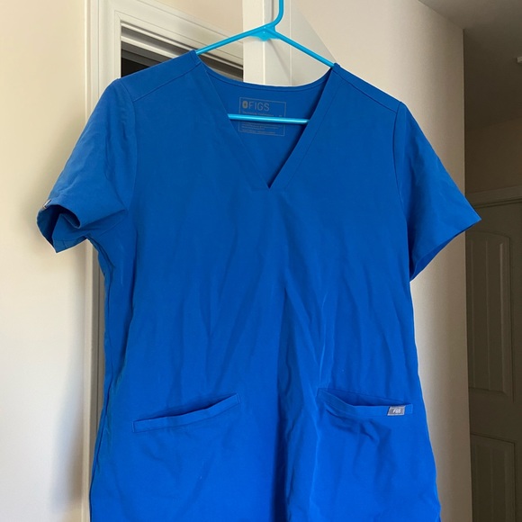 Casma 3 Pocket Scrub Top - Picture 2 of 5